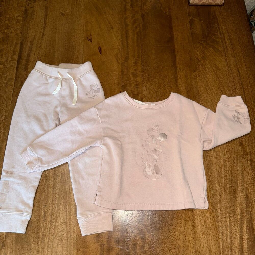 Disney Gap Sweater & Pants Set Minnie Mouse Size 4T Dull pink rose color